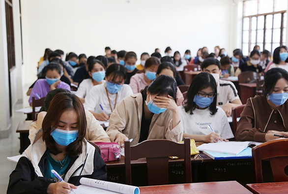 Sinh viên Duy Tân phòng chống dịch COVID-19 trong ngày đầu trở lại trường - Ảnh 9. Sinh viên Duy Tân phòng chống dịch COVID-19 trong ngày đầu trở lại trường - Ảnh 9.