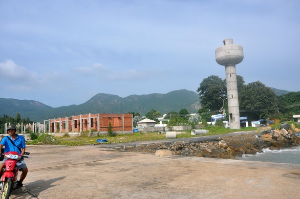 Sửa sai cho công trình cảng gây mất mỹ quan ở Côn Đảo - Ảnh 2. Sửa sai cho công trình cảng gây mất mỹ quan ở Côn Đảo - Ảnh 2.