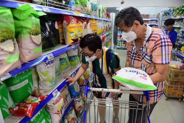 Chợ, siêu thị mở cửa bình thường, không cần tích trữ lương thực - Ảnh 1. Chợ, siêu thị mở cửa bình thường, không cần tích trữ lương thực - Ảnh 1.