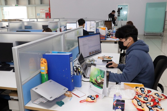 Nhiều doanh nghiệp, địa phương thiếu lao động nước ngoài vì COVID-19 - Ảnh 2. Nhiều doanh nghiệp, địa phương thiếu lao động nước ngoài vì COVID-19 - Ảnh 2.
