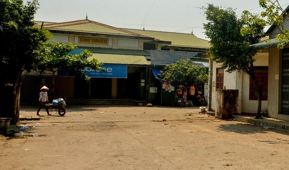 Khởi tố nguyên bí thư xã vì lạm quyền - Ảnh 1. Khởi tố nguyên bí thư xã vì lạm quyền - Ảnh 1.
