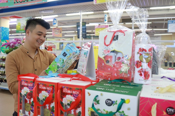 8-3 & những món quà từ tâm - Ảnh 1. 8-3 & những món quà từ tâm - Ảnh 1.