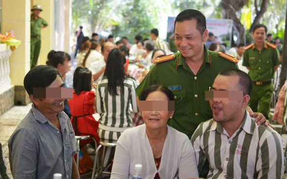 Phạm nhân được kéo dài thời gian gặp thân nhân nếu cải tạo tốt - Ảnh 1. Phạm nhân được kéo dài thời gian gặp thân nhân nếu cải tạo tốt - Ảnh 1.