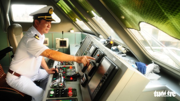 Đội tàu hai lần đón hàng không mẫu hạm Mỹ - Ảnh 3. Đội tàu hai lần đón hàng không mẫu hạm Mỹ - Ảnh 3.