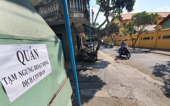Miền Tây ngày đầu cách ly toàn xã hội: đường phố vắng vẻ, hàng hóa siêu thị dồi dào - Ảnh 2. Miền Tây ngày đầu cách ly toàn xã hội: đường phố vắng vẻ, hàng hóa siêu thị dồi dào - Ảnh 2.