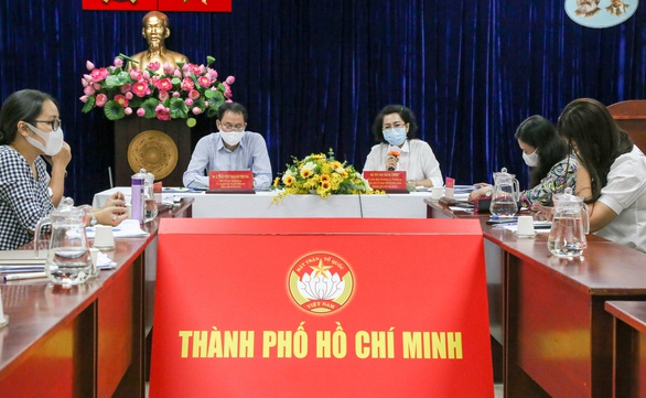 Đề xuất hỗ trợ bổ sung 4 tỉ đồng cho 5.000 người bán vé số tại TP.HCM - Ảnh 1. Đề xuất hỗ trợ bổ sung 4 tỉ đồng cho 5.000 người bán vé số tại TP.HCM - Ảnh 1.