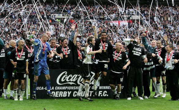 Đội bóng tệ nhất lịch sử Premier League, chỉ thắng 1 trận trong cả mùa - Ảnh 2. Đội bóng tệ nhất lịch sử Premier League, chỉ thắng 1 trận trong cả mùa - Ảnh 2.
