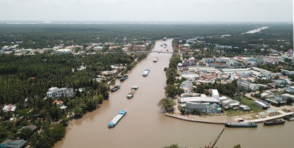 Gạo kẹt ở cảng, mỗi ngày doanh nghiệp bốc hơi chừng 350 triệu đồng - Ảnh 1. Gạo kẹt ở cảng, mỗi ngày doanh nghiệp bốc hơi chừng 350 triệu đồng - Ảnh 1.