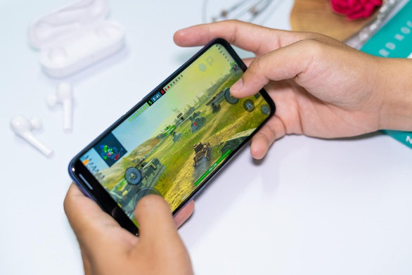 Sắm ngay Realme 6 tại Thế Giới Di Động để tránh dịch bớt nhàm chán - Ảnh 3. Sắm ngay Realme 6 tại Thế Giới Di Động để tránh dịch bớt nhàm chán - Ảnh 3.