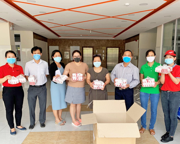 KFC Việt Nam chung tay phòng chống, kiểm soát dịch bệnh - Ảnh 3.