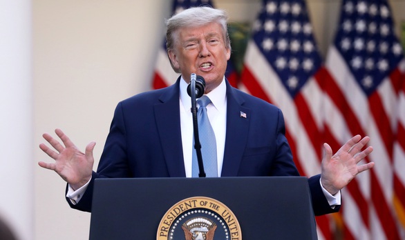 Tổng thống Trump nói Mỹ đã qua đỉnh dịch COVID-19 - Ảnh 1. Tổng thống Trump nói Mỹ đã qua đỉnh dịch COVID-19 - Ảnh 1.
