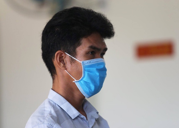 Quậy chốt kiểm soát COVID-19 còn đánh công an, lãnh 9 tháng tù - Ảnh 1. Quậy chốt kiểm soát COVID-19 còn đánh công an, lãnh 9 tháng tù - Ảnh 1.