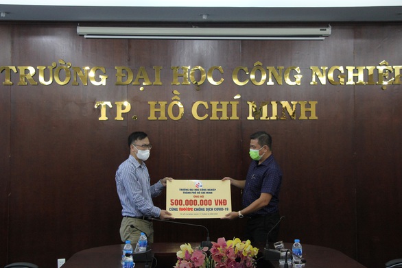 ĐH Công nghiệp TP.HCM góp 500 triệu đồng cho chương trình Cùng Tuổi Trẻ chống dịch COVID-19 - Ảnh 1. ĐH Công nghiệp TP.HCM góp 500 triệu đồng cho chương trình Cùng Tuổi Trẻ chống dịch COVID-19 - Ảnh 1.