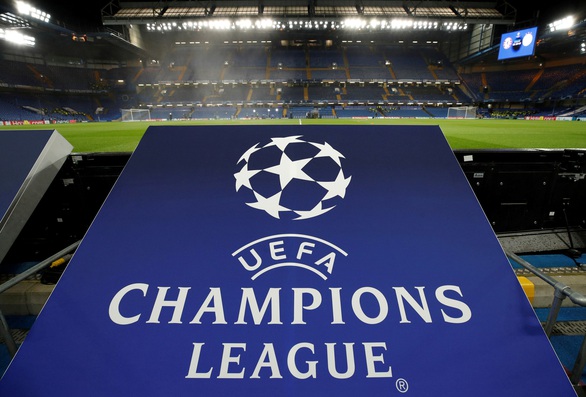 UEFA hoãn các hoạt động bóng đá vô thời hạn - Ảnh 1. UEFA hoãn các hoạt động bóng đá vô thời hạn - Ảnh 1.