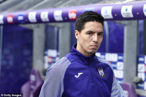 Samir Nasri bị Anderlecht sa thải khi ‘trốn dịch’ COVID-19 - Ảnh 1. Samir Nasri bị Anderlecht sa thải khi ‘trốn dịch’ COVID-19 - Ảnh 1.