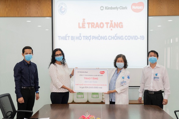 Huggies Việt Nam ủng hộ vật phẩm y tế cho 40 bệnh viện phụ sản - Ảnh 4. Huggies Việt Nam ủng hộ vật phẩm y tế cho 40 bệnh viện phụ sản - Ảnh 4.
