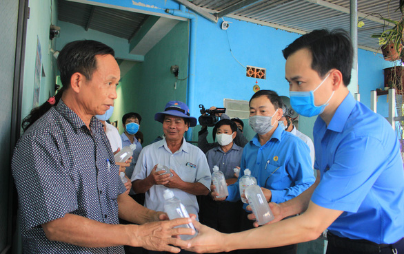 Nhiều chủ nhà trọ Đà Nẵng miễn, giảm tiền phòng cho người lao động - Ảnh 1. Nhiều chủ nhà trọ Đà Nẵng miễn, giảm tiền phòng cho người lao động - Ảnh 1.