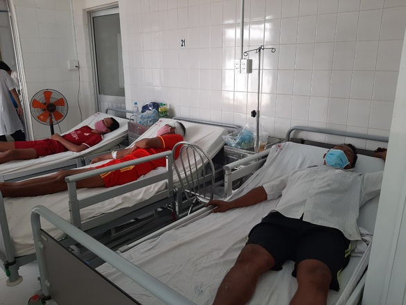 3 thuyền viên người Indonesia trôi dạt vào vùng biển Sóc Trăng - Ảnh 1. 3 thuyền viên người Indonesia trôi dạt vào vùng biển Sóc Trăng - Ảnh 1.