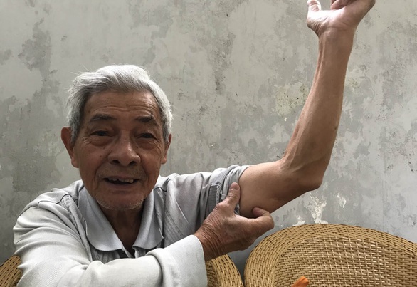 Những thầy giáo cầm bút vào chiến trường - Kỳ 3: Trường học giữa đạn bom - Ảnh 3. Những thầy giáo cầm bút vào chiến trường - Kỳ 3: Trường học giữa đạn bom - Ảnh 3.