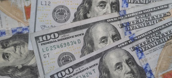 FED cam kết duy trì lãi suất thấp, chứng khoán bật tăng đều - Ảnh 1. FED cam kết duy trì lãi suất thấp, chứng khoán bật tăng đều - Ảnh 1.