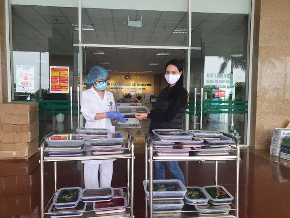 Làm bánh thạch 3D vô cùng xinh đẹp tặng y bác sĩ chống dịch - Ảnh 3. Làm bánh thạch 3D vô cùng xinh đẹp tặng y bác sĩ chống dịch - Ảnh 3.