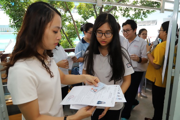 Tinh giản chương trình: Học sinh lớp 12 sẽ học như thế nào? - Ảnh 1. Tinh giản chương trình: Học sinh lớp 12 sẽ học như thế nào? - Ảnh 1.