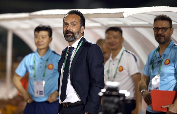 CLB Thanh Hóa thực hiện giảm lương nhiều nhất V-League - Ảnh 2. CLB Thanh Hóa thực hiện giảm lương nhiều nhất V-League - Ảnh 2.