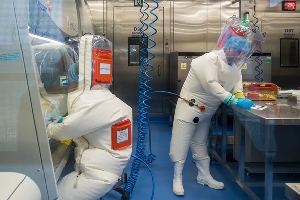 Reuters: Trung Quốc cáo buộc virus corona xuất hiện ở Mỹ trước Vũ Hán - Ảnh 1. Reuters: Trung Quốc cáo buộc virus corona xuất hiện ở Mỹ trước Vũ Hán - Ảnh 1.