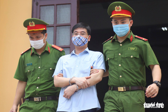 Vụ gian lận thi cử tại Hòa Bình: Cựu thượng tá công an không nhận tội - Ảnh 1. Vụ gian lận thi cử tại Hòa Bình: Cựu thượng tá công an không nhận tội - Ảnh 1.