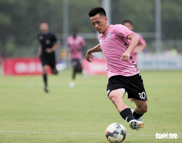 Văn Quyết ghi bàn đẳng cấp, Hà Nội FC thắng Viettel trong trận cầu 1 hiệp - Ảnh 1. Văn Quyết ghi bàn đẳng cấp, Hà Nội FC thắng Viettel trong trận cầu 1 hiệp - Ảnh 1.