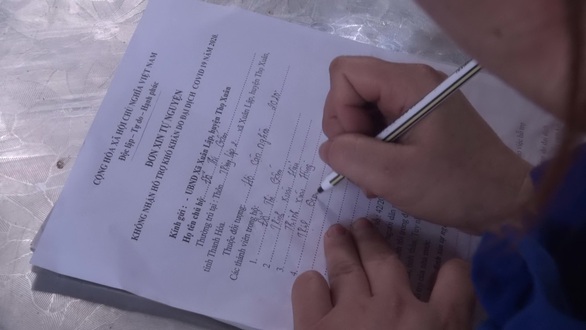 Hàng ngàn người không nhận tiền hỗ trợ: Xuất phát từ tấm lòng muốn chia sẻ khó khăn - Ảnh 3. Hàng ngàn người không nhận tiền hỗ trợ: Xuất phát từ tấm lòng muốn chia sẻ khó khăn - Ảnh 3.