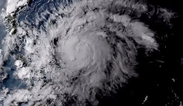 Philippines sơ tán 200.000 dân tránh bão Vongfong - Ảnh 1.