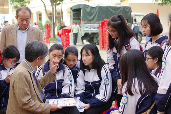 ĐH Kinh tế quốc dân tăng chỉ tiêu xét tuyển kết hợp - Ảnh 1. ĐH Kinh tế quốc dân tăng chỉ tiêu xét tuyển kết hợp - Ảnh 1.