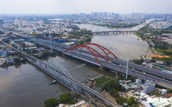 Bình Lợi - Cây cầu 3 thế kỷ: Bao cuộc bể dâu trôi qua cầu - Ảnh 1. Bình Lợi - Cây cầu 3 thế kỷ: Bao cuộc bể dâu trôi qua cầu - Ảnh 1.