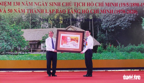 Phát hành bộ tem đặc biệt kỷ niệm 130 năm ngày sinh Bác Hồ - Ảnh 1. Phát hành bộ tem đặc biệt kỷ niệm 130 năm ngày sinh Bác Hồ - Ảnh 1.