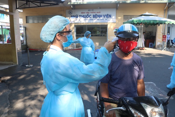 TP.HCM yêu cầu các bệnh viện tiếp tục kiểm soát chặt lây nhiễm COVID-19 - Ảnh 1. TP.HCM yêu cầu các bệnh viện tiếp tục kiểm soát chặt lây nhiễm COVID-19 - Ảnh 1.