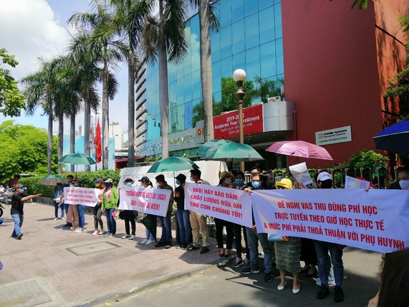 TP.HCM chỉ đạo giải quyết kiến nghị của phụ huynh Trường Việt Úc - Ảnh 1. TP.HCM chỉ đạo giải quyết kiến nghị của phụ huynh Trường Việt Úc - Ảnh 1.