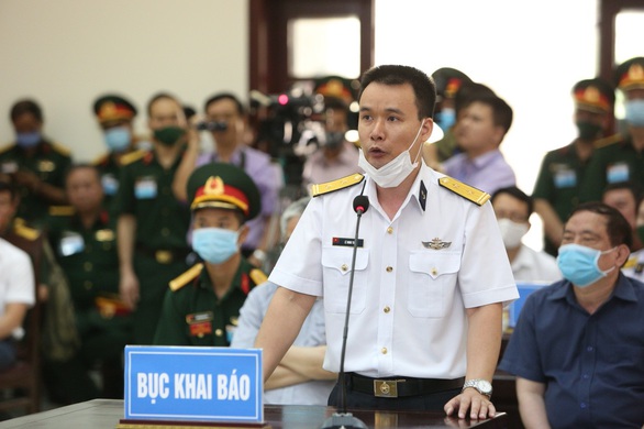 Quân chủng Hải quân xin giảm nhẹ hình phạt cho cựu thứ trưởng Nguyễn Văn Hiến - Ảnh 2. Quân chủng Hải quân xin giảm nhẹ hình phạt cho cựu thứ trưởng Nguyễn Văn Hiến - Ảnh 2.
