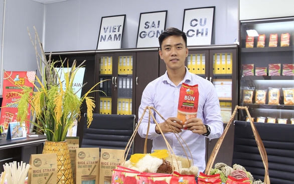 Chàng trai đưa bánh tráng Việt ra 42 quốc gia - Ảnh 1. Chàng trai đưa bánh tráng Việt ra 42 quốc gia - Ảnh 1.