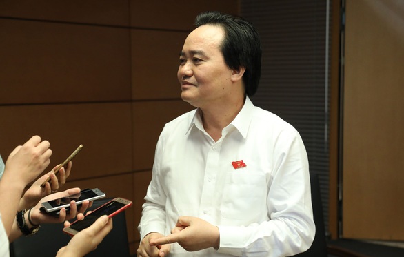 Bộ trường Phùng Xuân Nhạ: Chủ tịch tỉnh kiêm hiệu trưởng chỉ nên là giải pháp tình thế - Ảnh 1. Bộ trường Phùng Xuân Nhạ: Chủ tịch tỉnh kiêm hiệu trưởng chỉ nên là giải pháp tình thế - Ảnh 1.