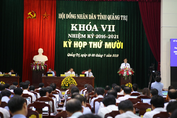 Chính thức miễn nhiệm chủ tịch UBND tỉnh Quảng Trị - Ảnh 1. Chính thức miễn nhiệm chủ tịch UBND tỉnh Quảng Trị - Ảnh 1.