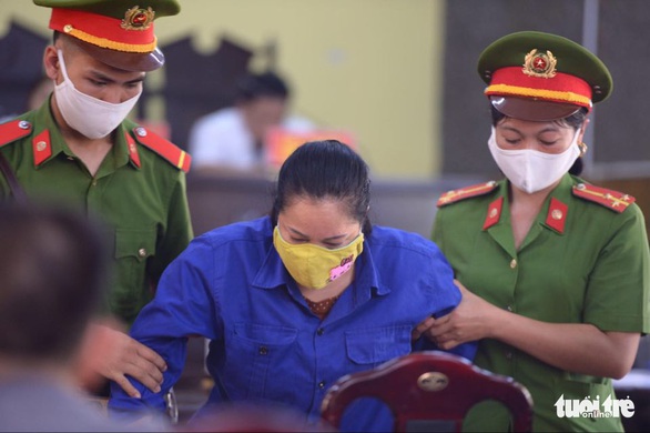 Đưa tiền nhờ nâng điểm vì muốn con được học hành đến nơi đến chốn - Ảnh 4. Đưa tiền nhờ nâng điểm vì muốn con được học hành đến nơi đến chốn - Ảnh 4.