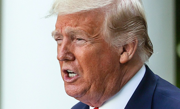 Giận Twitter, ông Trump chặt chém hết các mạng xã hội? - Ảnh 1. Giận Twitter, ông Trump chặt chém hết các mạng xã hội? - Ảnh 1.