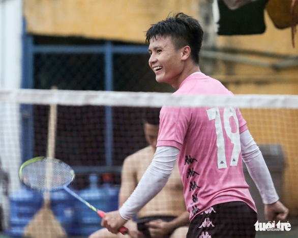 Quả bóng vàng Hùng Dũng muốn phá kỷ lục vô địch V-League, AFF Cup - Ảnh 4. Quả bóng vàng Hùng Dũng muốn phá kỷ lục vô địch V-League, AFF Cup - Ảnh 4.