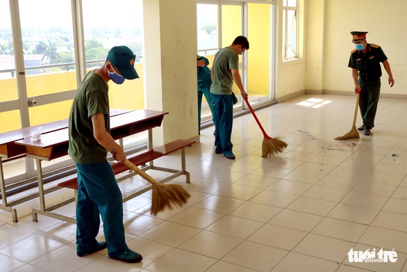Ký túc xá ĐHQG TP.HCM dọn dẹp 6.000 phòng đón sinh viên trở lại - Ảnh 1. Ký túc xá ĐHQG TP.HCM dọn dẹp 6.000 phòng đón sinh viên trở lại - Ảnh 1.