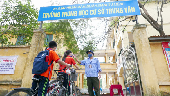 Sáng nay 4-5, học sinh 63 tỉnh thành trở lại trường - Ảnh 10.