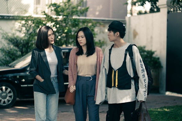 Phim giật gân Bằng chứng vô hình: Phương Anh Đào bị kẻ biến thái truy sát - Ảnh 6. Phim giật gân Bằng chứng vô hình: Phương Anh Đào bị kẻ biến thái truy sát - Ảnh 6.