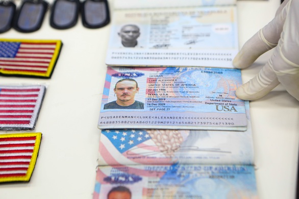 Ông Trump nói Chính phủ Mỹ không liên quan đến vụ xâm nhập Venezuela - Ảnh 1. Ông Trump nói Chính phủ Mỹ không liên quan đến vụ xâm nhập Venezuela - Ảnh 1.