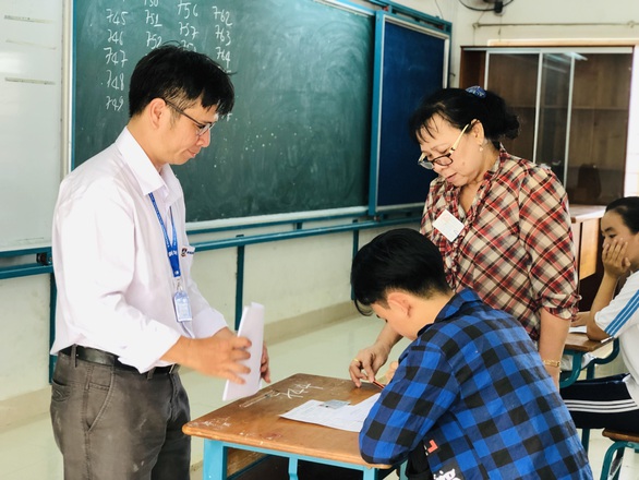Đề tham khảo thi tốt nghiệp THPT 2020: Dễ hơn đề chính thức 2019 - Ảnh 1. Đề tham khảo thi tốt nghiệp THPT 2020: Dễ hơn đề chính thức 2019 - Ảnh 1.