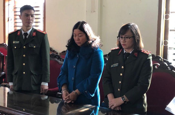 Ngã giá tiền tỉ để nâng điểm thi tại Sơn La - Ảnh 2. Ngã giá tiền tỉ để nâng điểm thi tại Sơn La - Ảnh 2.